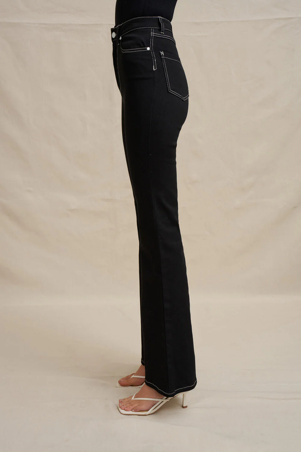 Johnny Flare Jean - Black - Image 7