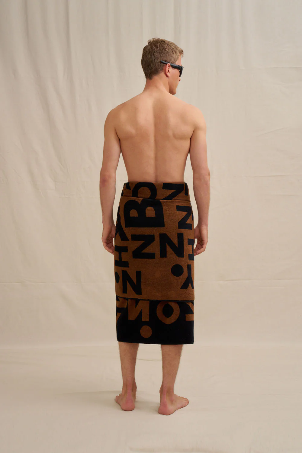 Johnny Holiday Towel - Image 4